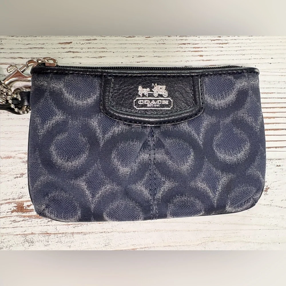 COACH Navy/Black/Gray Wristlet-Zippered Closure-Hang Tag-2 Credit Card Slits-EUC